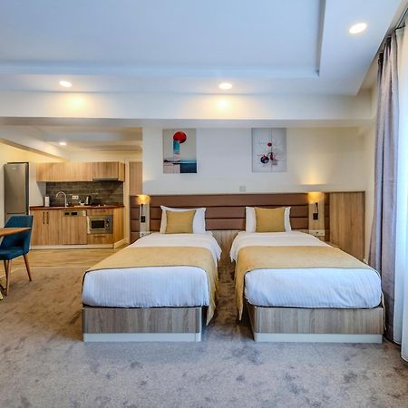 Roys Hotel & Suites Истанбул Екстериор снимка