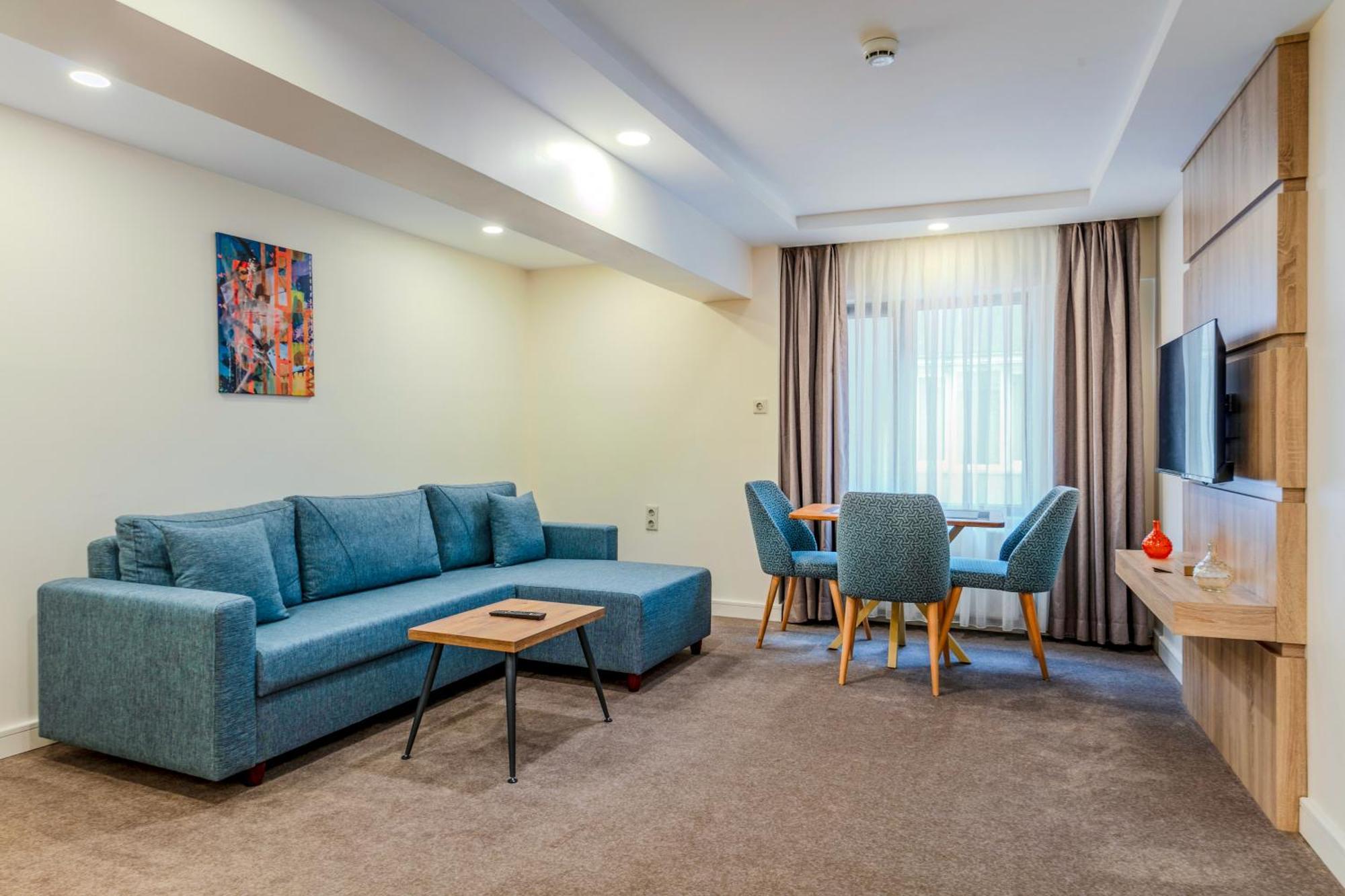 Roys Hotel & Suites Истанбул Екстериор снимка