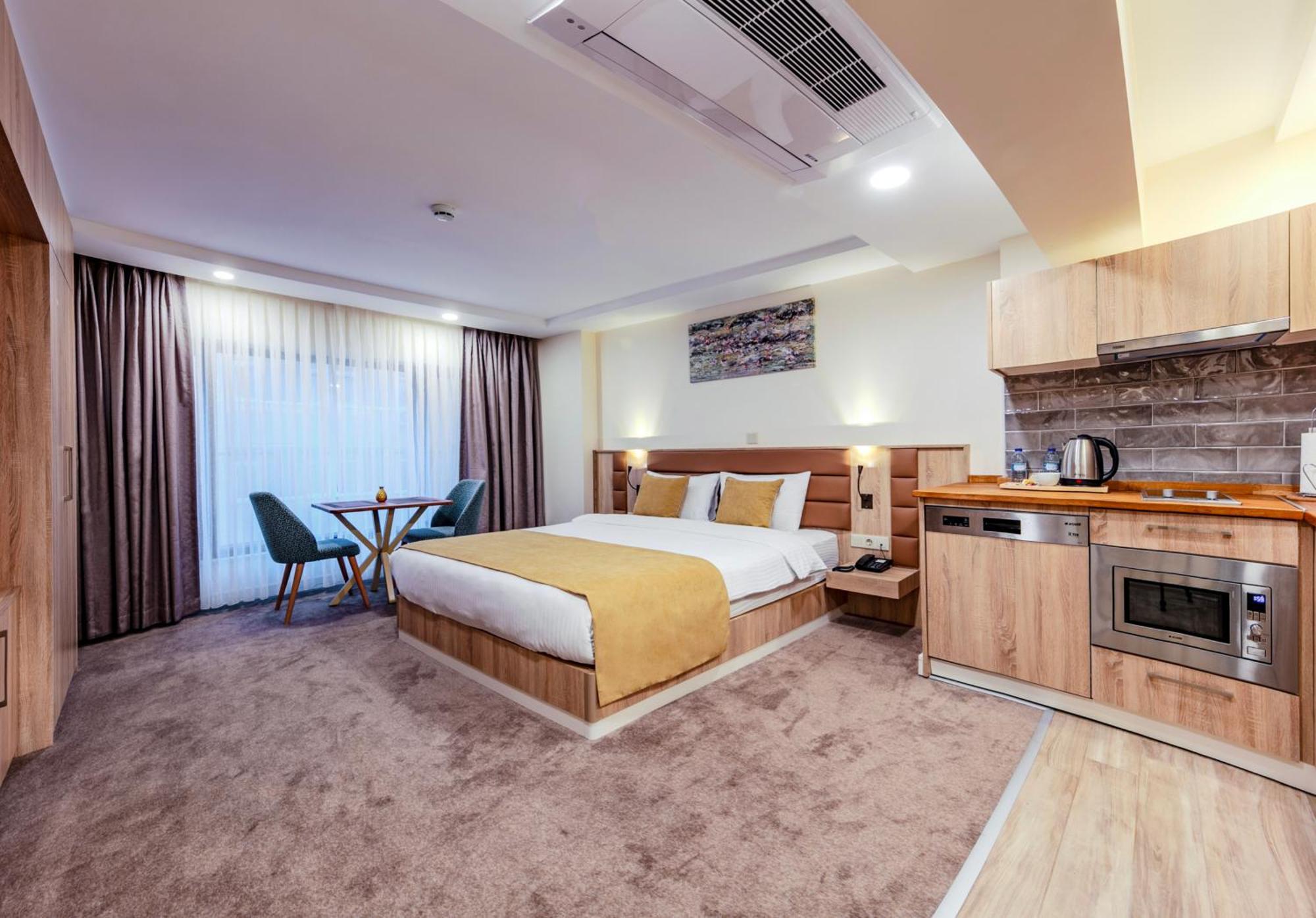Roys Hotel & Suites Истанбул Екстериор снимка