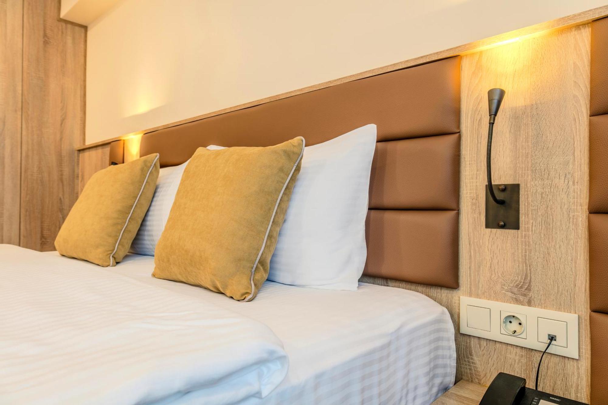 Roys Hotel & Suites Истанбул Екстериор снимка