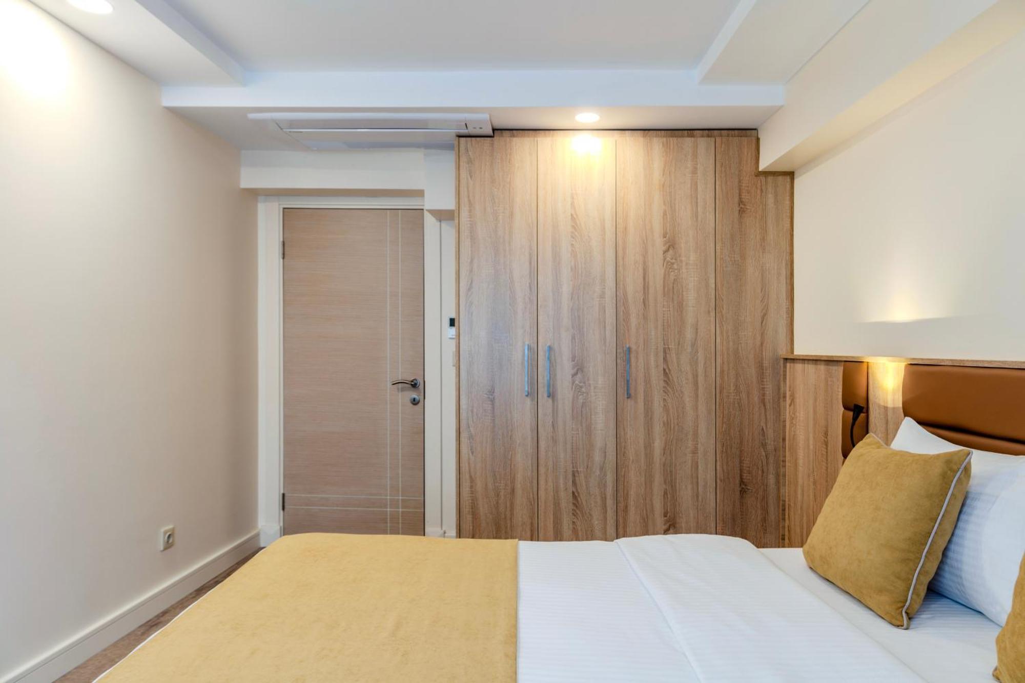 Roys Hotel & Suites Истанбул Екстериор снимка
