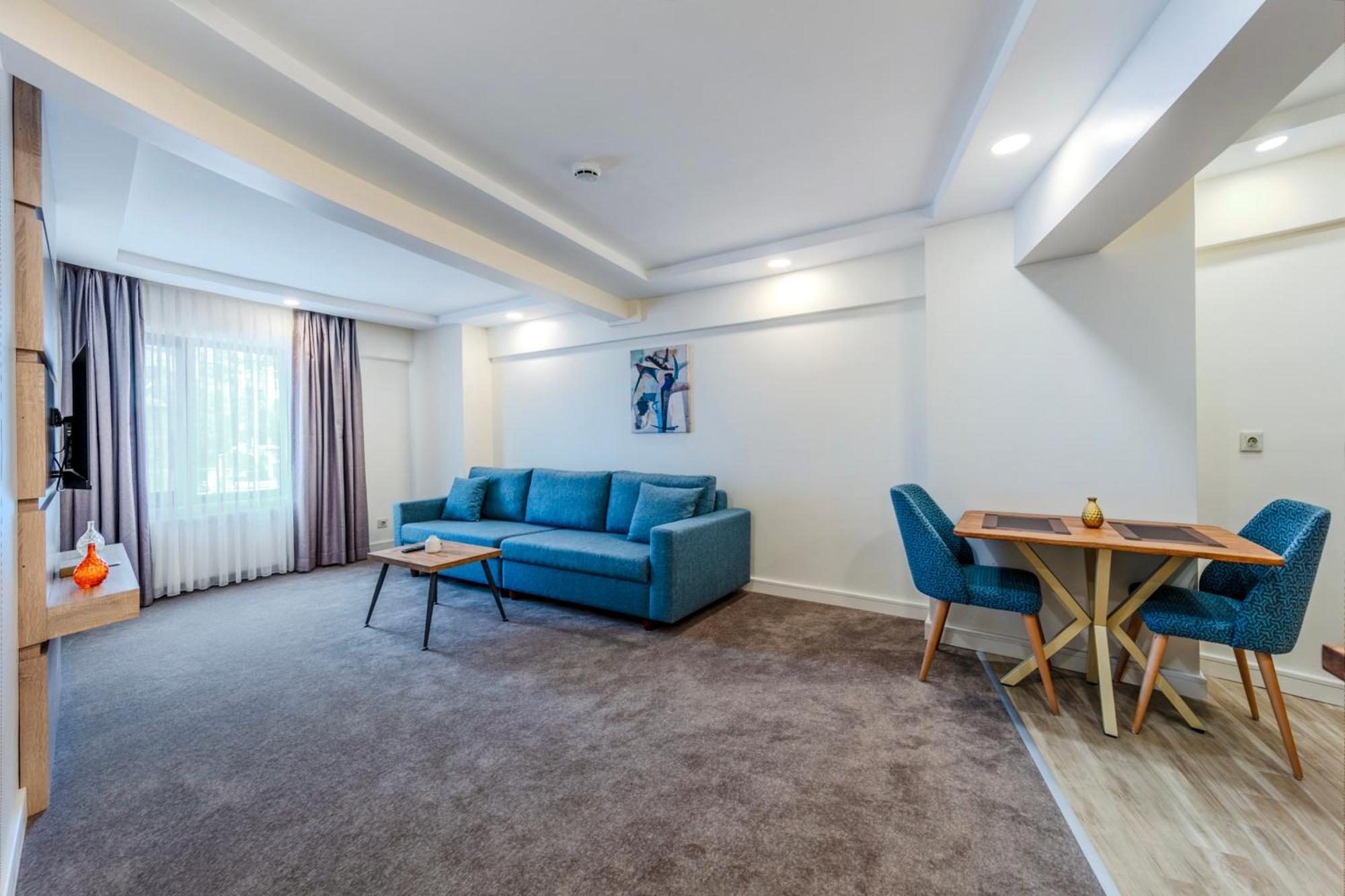 Roys Hotel & Suites Истанбул Екстериор снимка