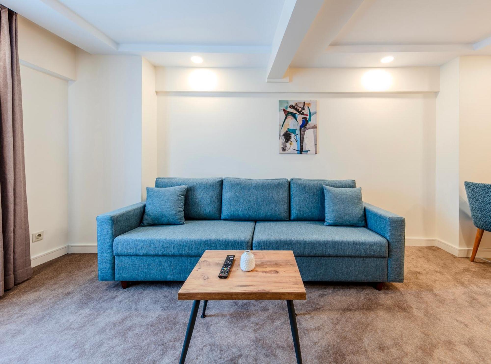 Roys Hotel & Suites Истанбул Екстериор снимка