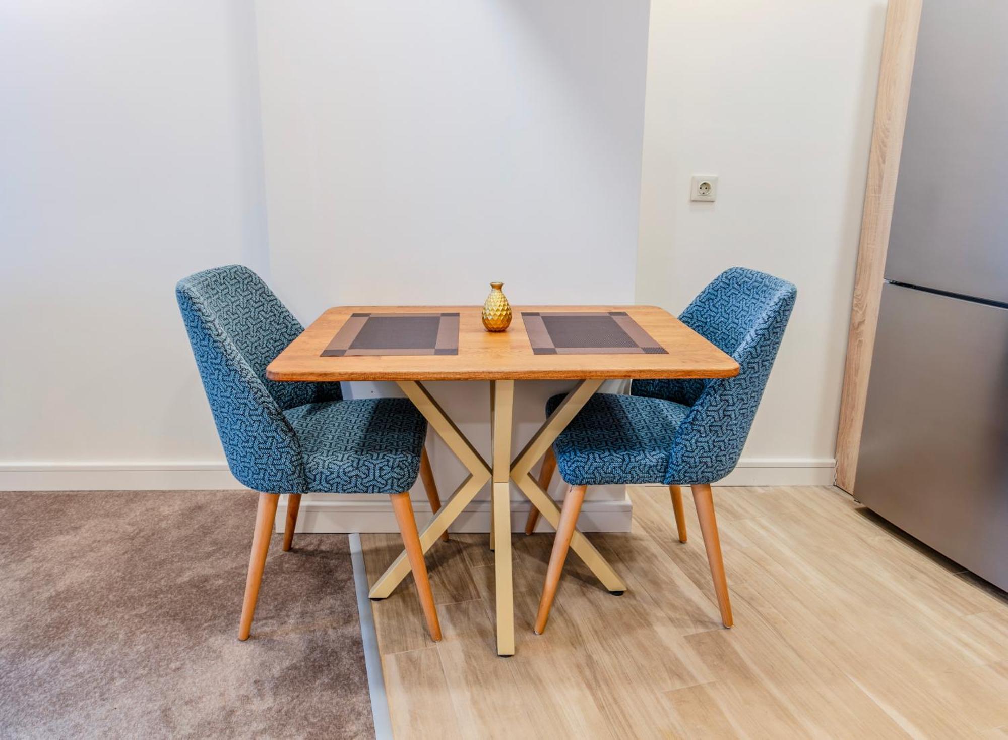 Roys Hotel & Suites Истанбул Екстериор снимка