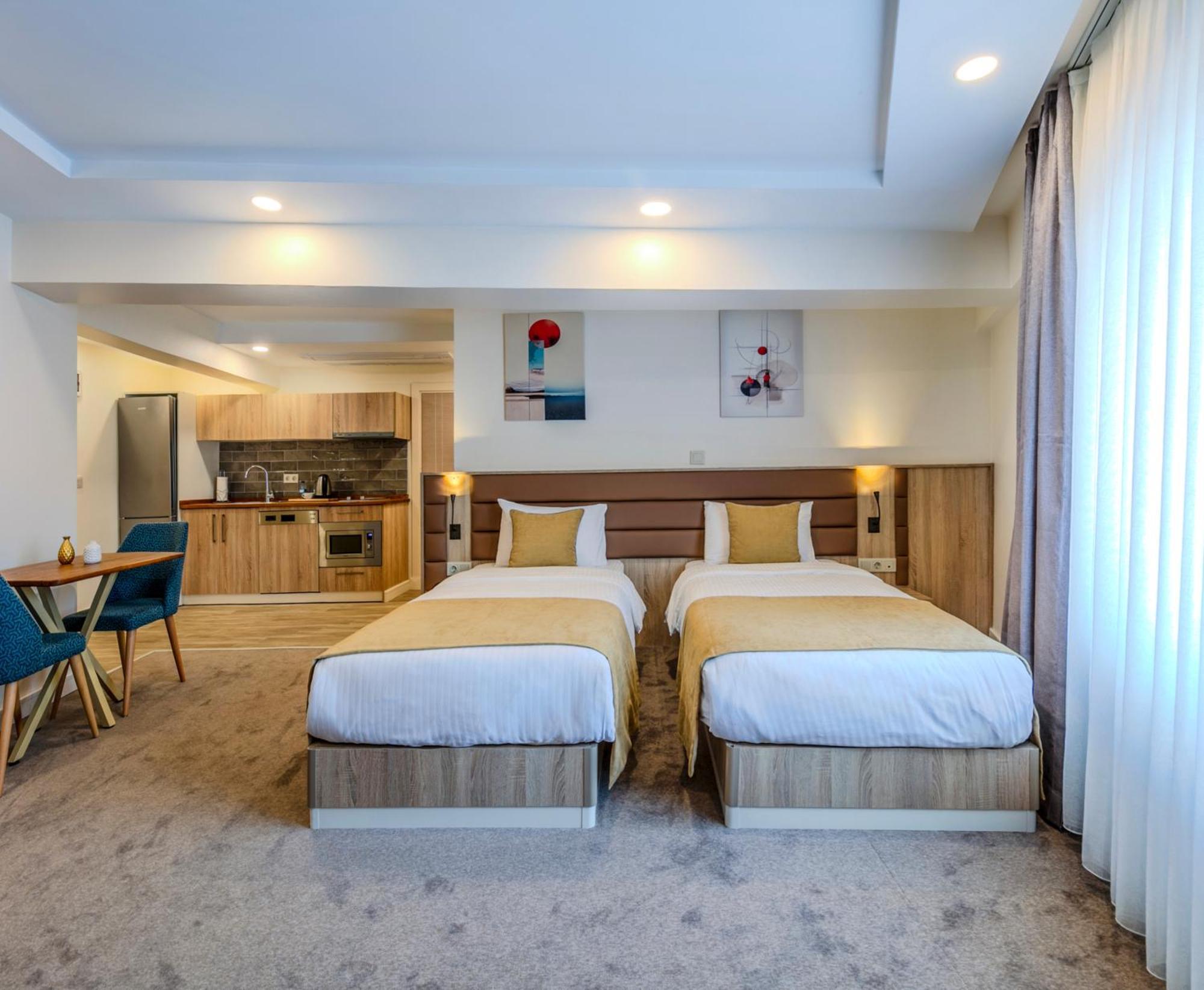 Roys Hotel & Suites Истанбул Екстериор снимка