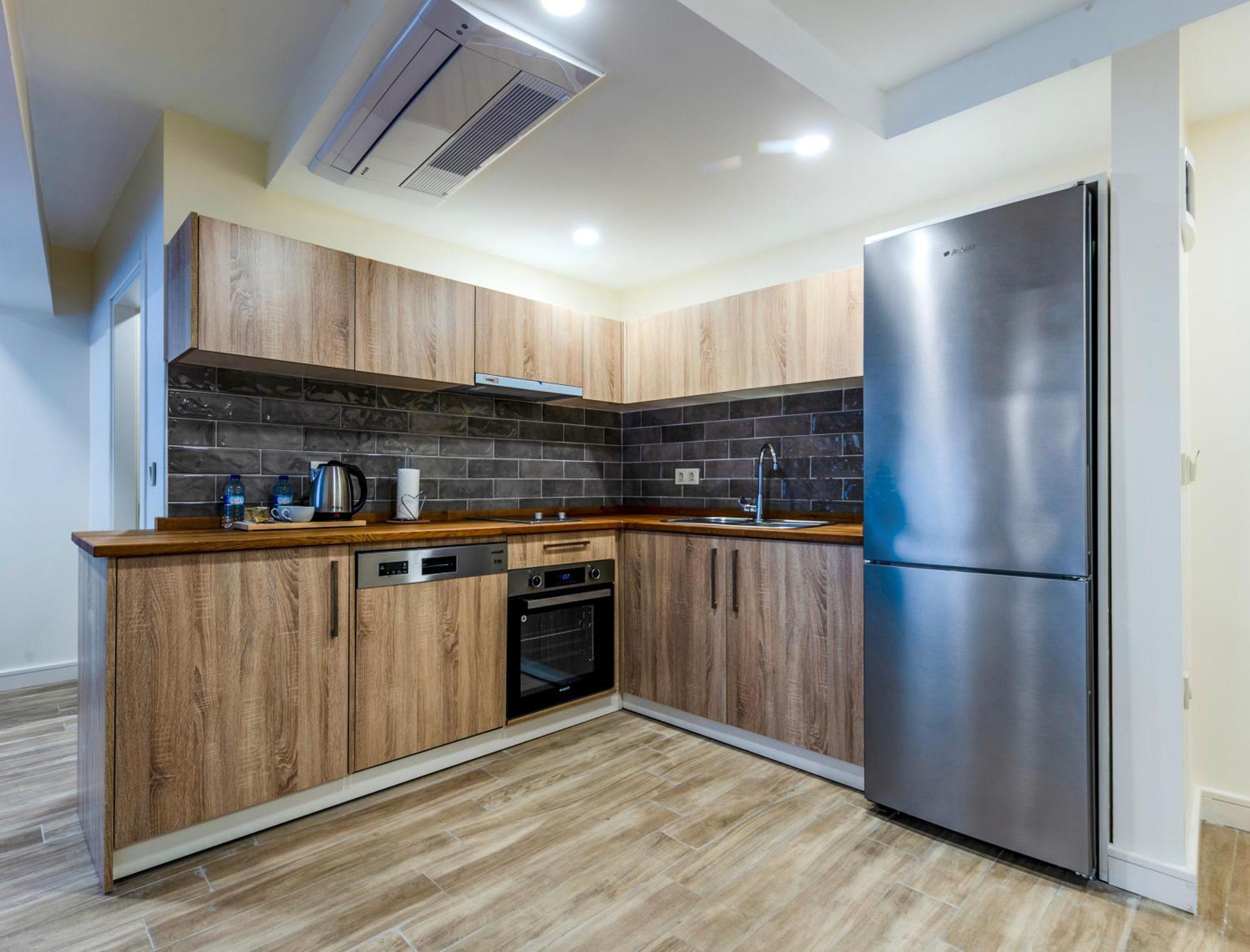 Roys Hotel & Suites Истанбул Екстериор снимка